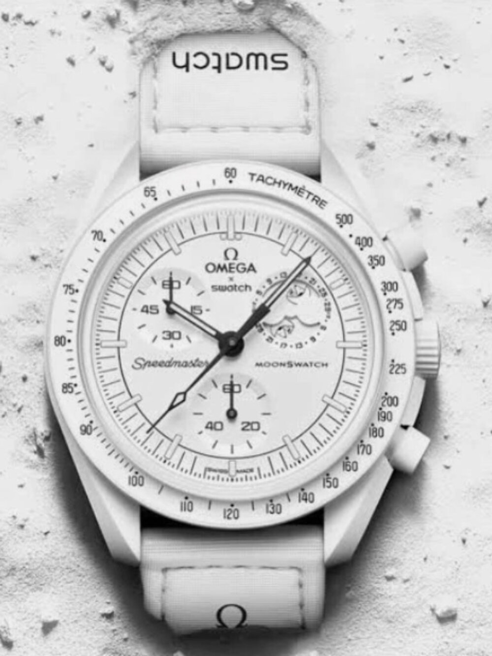 Swatch x OMEGA MoonSwatch Mission To The Moon White Snoopy Full Moon SO33W700
